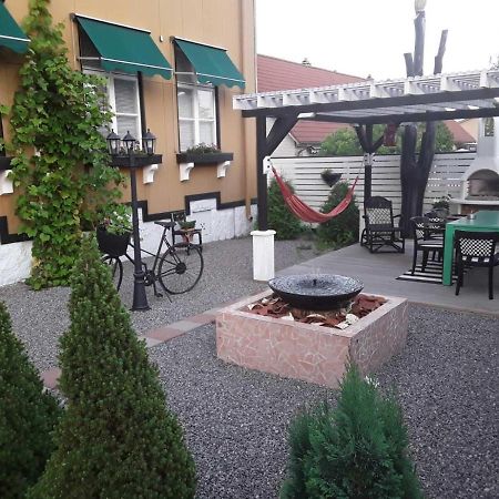 Mysig Takvaning Med Balkong Eskilstuna Extérieur photo