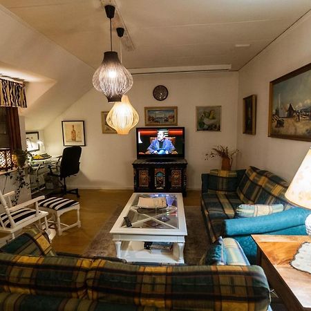 Mysig Takvaning Med Balkong Eskilstuna Extérieur photo