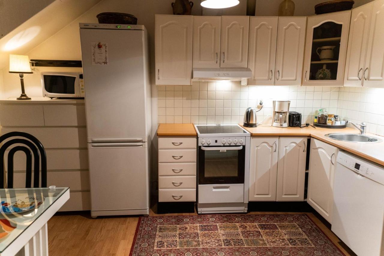 Mysig Takvaning Med Balkong Eskilstuna Extérieur photo