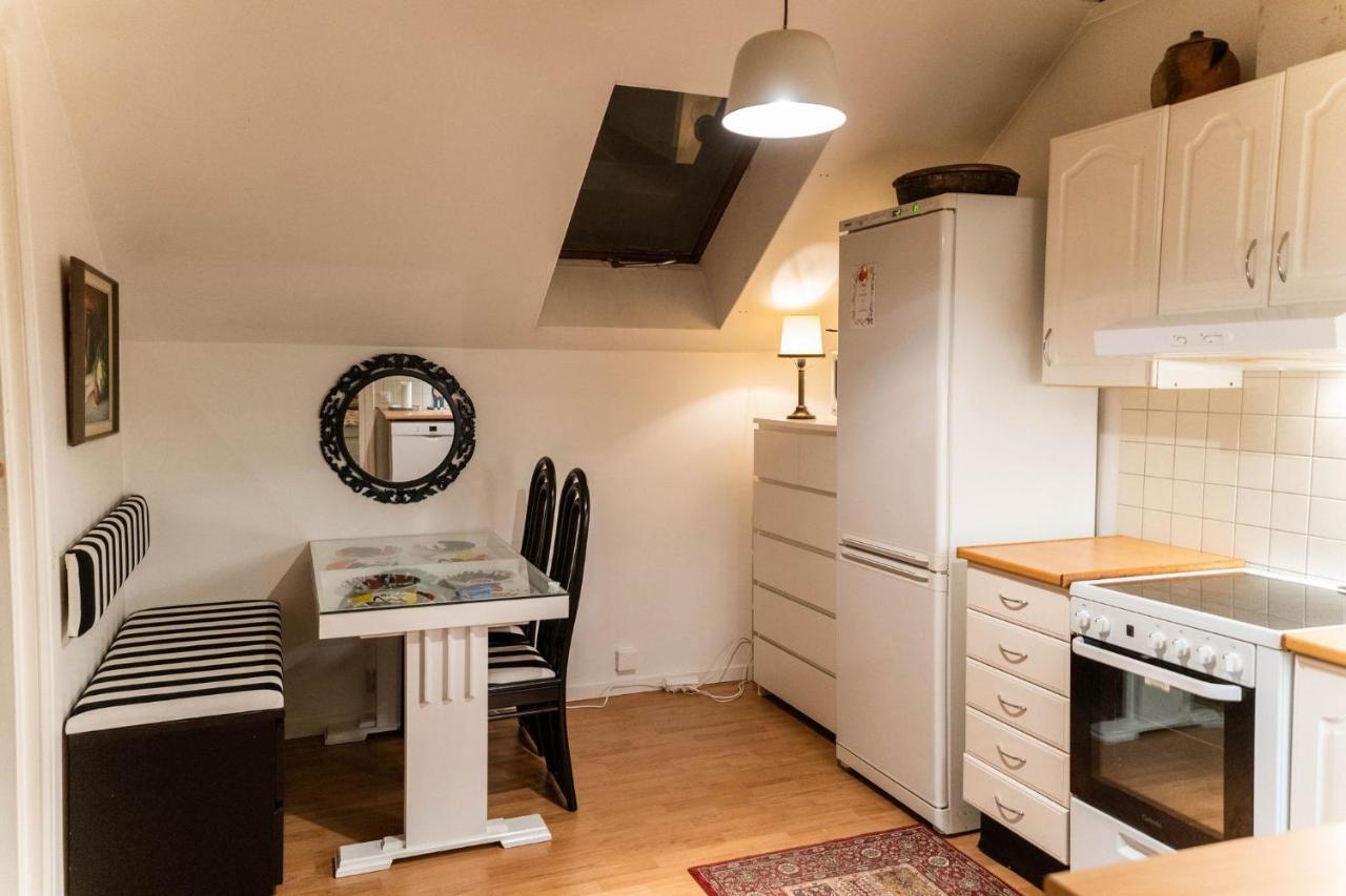 Mysig Takvaning Med Balkong Eskilstuna Extérieur photo