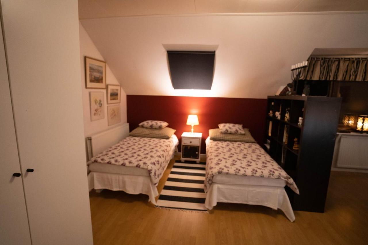 Mysig Takvaning Med Balkong Eskilstuna Extérieur photo
